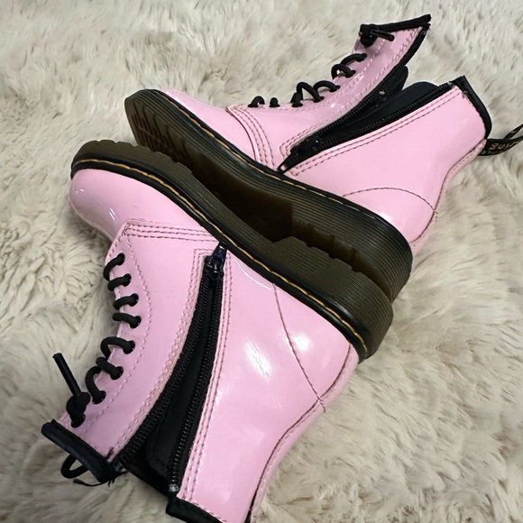 EUC Dr. Martens 1460 Boot - Kids Size 9 - Picture 12 of 12